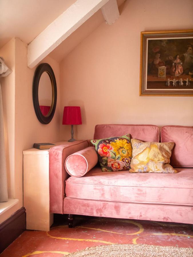 Country Cottage With Spa, Catering, Gardens, Nature Reserve Walks - Free Parking, Self Checkin Scunthorpe Exterior foto