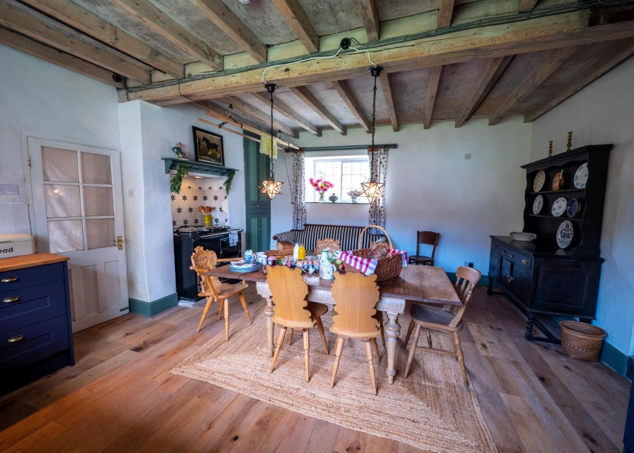 Country Cottage With Spa, Catering, Gardens, Nature Reserve Walks - Free Parking, Self Checkin Scunthorpe Exterior foto