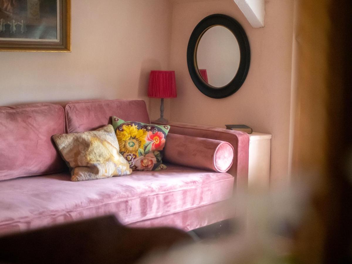 Country Cottage With Spa, Catering, Gardens, Nature Reserve Walks - Free Parking, Self Checkin Scunthorpe Exterior foto
