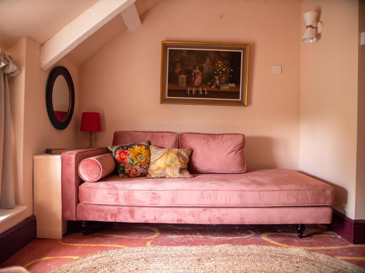 Country Cottage With Spa, Catering, Gardens, Nature Reserve Walks - Free Parking, Self Checkin Scunthorpe Exterior foto