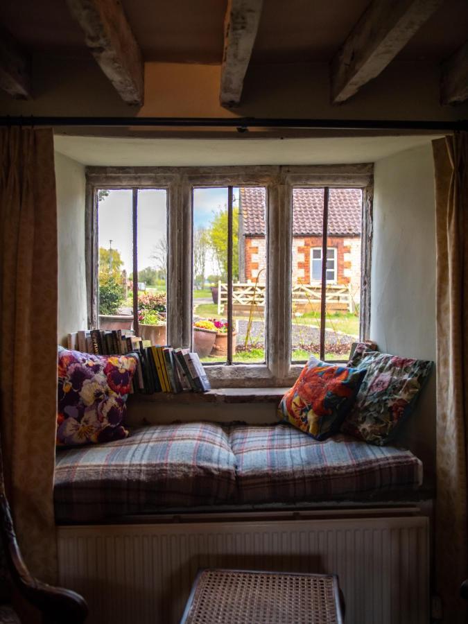 Country Cottage With Spa, Catering, Gardens, Nature Reserve Walks - Free Parking, Self Checkin Scunthorpe Exterior foto